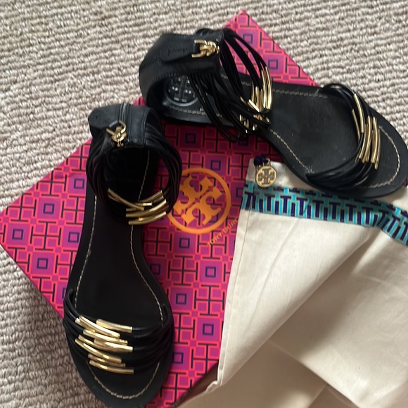 Tory Burch Mignon Rings Flat Sandals - Picture 2 of 8